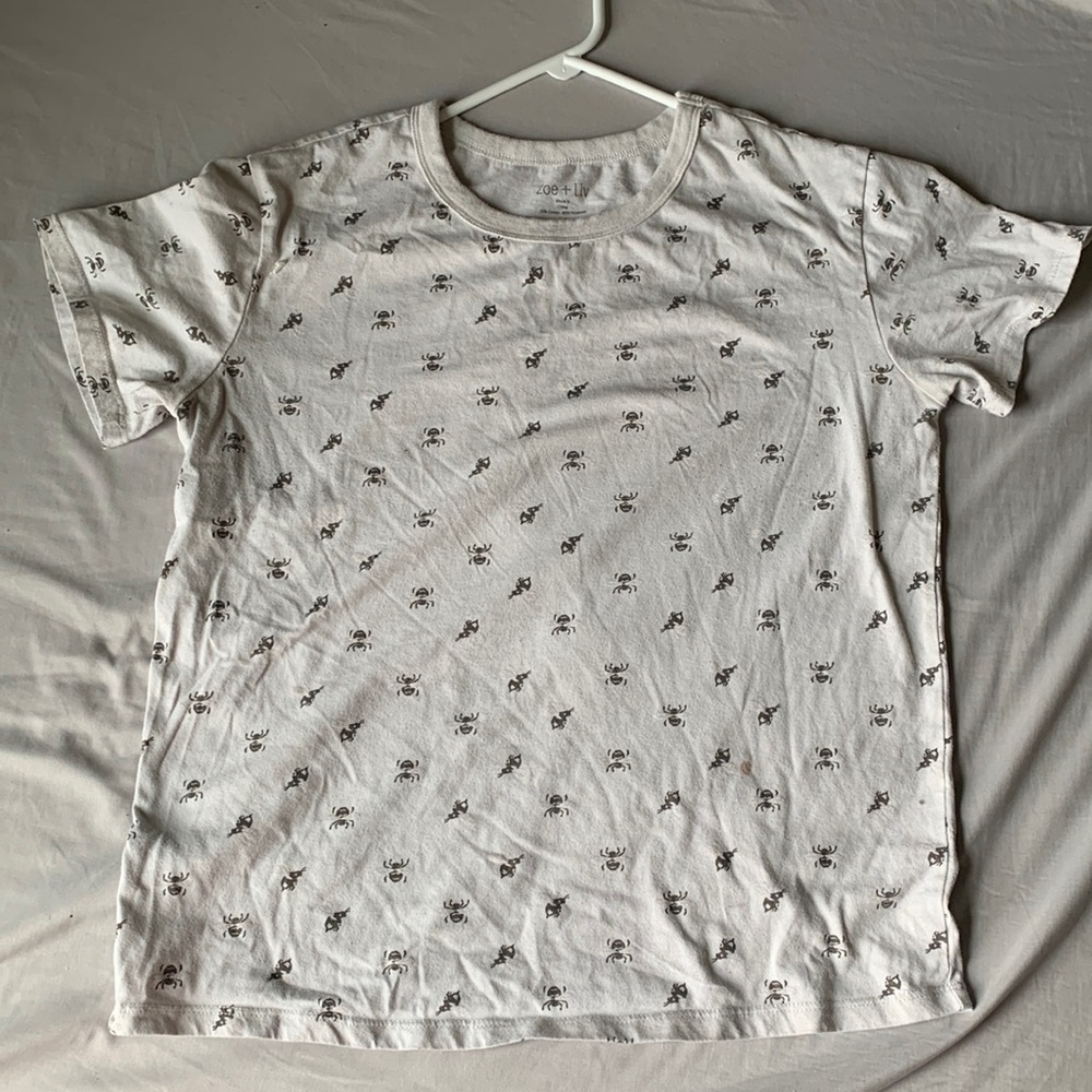 Zoe+Liv medium bee shirt